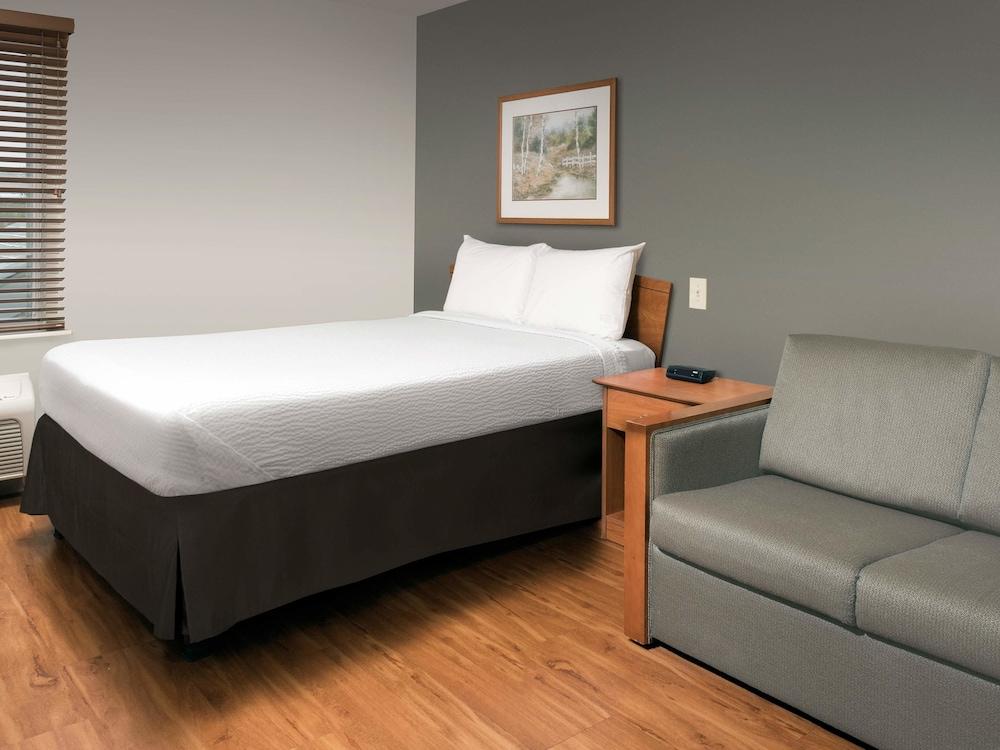 Suburban Studios Watford City Eksteriør billede